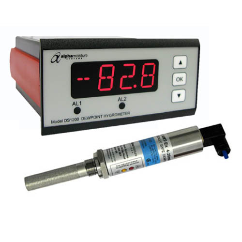 带 DS1200 的 AMT-Ex 型露点湿度计，用于连续在线测量